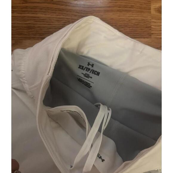 Under Armour Shorts Size XS - Picture 5 of 7